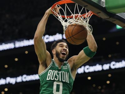 VIDEO: Boston naďalej dominuje, Indiane nestačilo 43 bodov Haliburtona