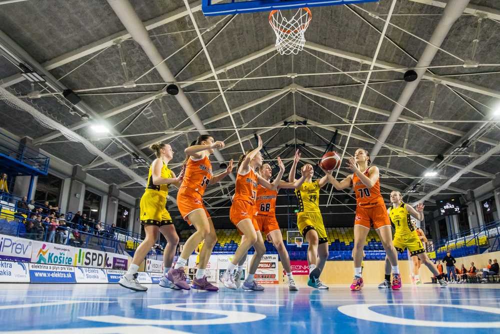 FOTO/VIDEO: Domáce Young Angels a ružomberské MBK s dvoma výhrami