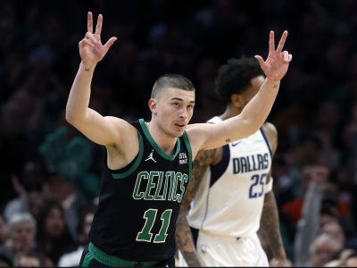 VIDEO: Dallasu nepomohol triple double Dončiča, Boston má 10. triumf v sérii