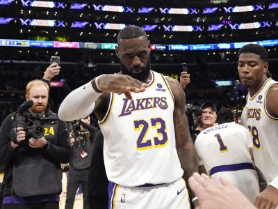 VIDEO: Prvý a na dlhú dobu jediný. LeBron James prekonal métu 40-tisíc bodov