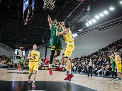 FOTO: Prievidzská séria výhier sa skončila v Komárne, Spišiaci prehrali v Nitre
