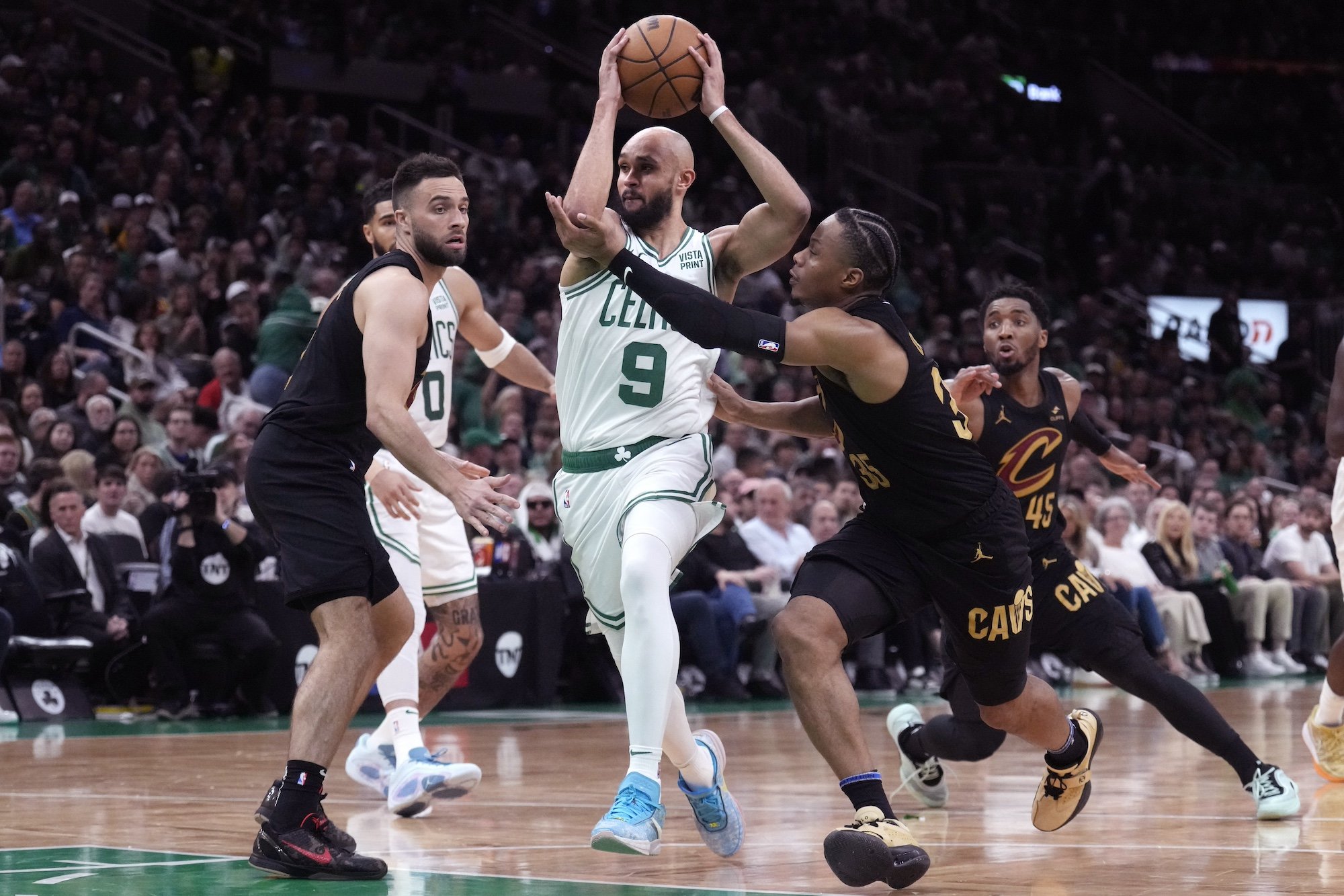 VIDEO/NBA play-off: Boston aj Oklahoma sfúkli na úvod Cleveland a Dallas