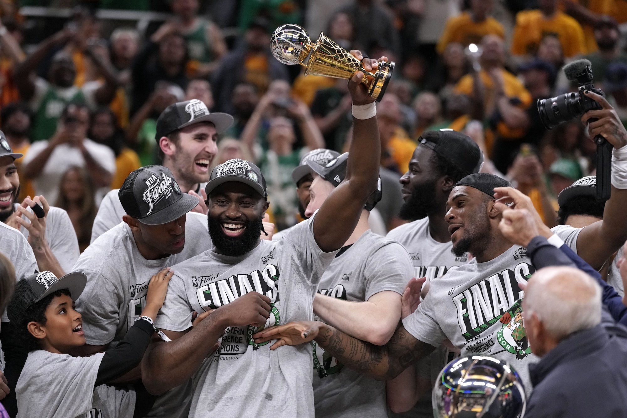 VIDEO/NBA play-off: Boston pretlačil Indianu, jasne ju vyradil a postúpil do finále