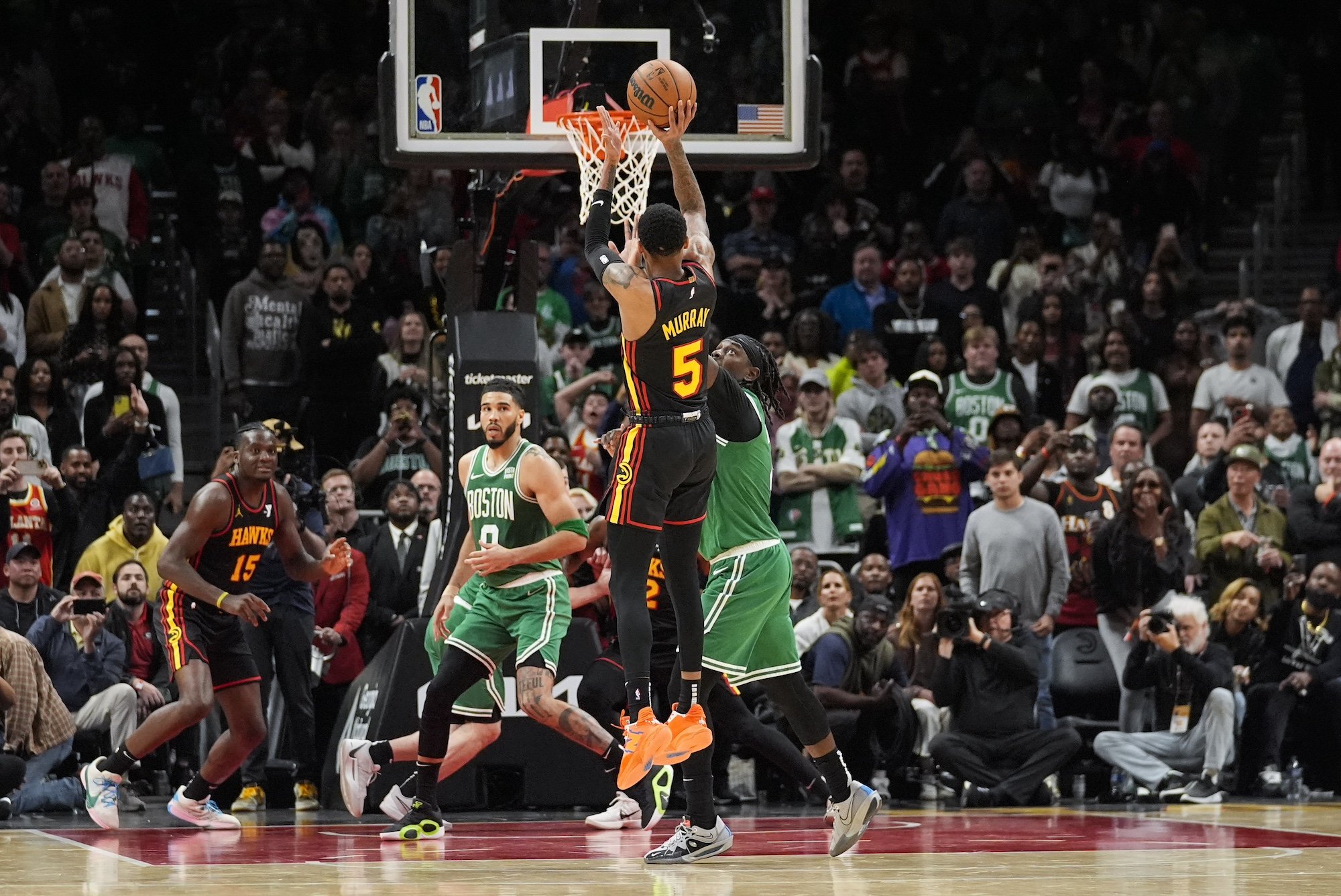 Lakers sa ho nedočkali, Atlanta vymenila svoju hviezdu inam