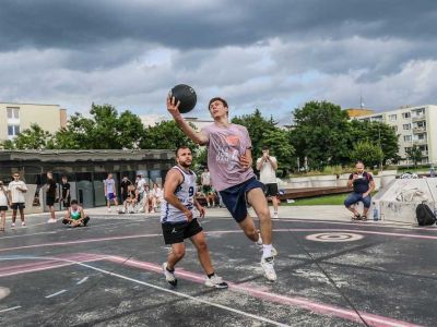 King of court sa presunul pod otvorené nebo, kráľom formátu 1×1 je Sokolovskyi