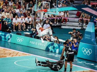 VIDEO/OH’24: Američania vyhrali o 17, Srbi až o 41 bodov