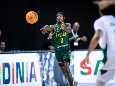 VIDEO: Patrioti nadelili súperovi 100-vku, Ty Nichols bol nezastaviteľný