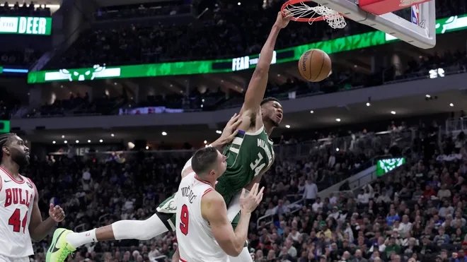VIDEO: Greek Freak dal 41 bodov a Bucks zdolali Bulls