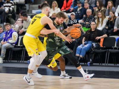 FOTO/VIDEO: Zažiarili O’Bannon a Abrhám, ktorí doviedli Nitru a Levice k víťazstvám