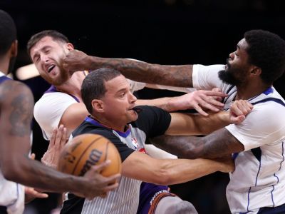 VIDEO: Dallas vyhral aj bez Dončiča, záver zápasu skončil s bitkou