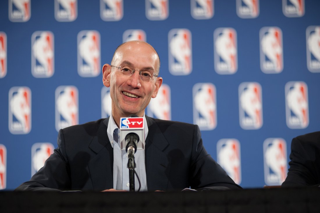 Komisár NBA Adam Silver: Som fanúšikom štyroch desaťminútových štvrtín