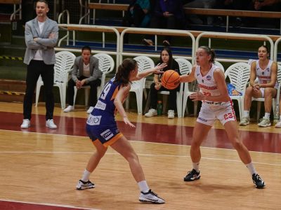 FOTO/VIDEO: Piešťany sa potrápili s bystrickou Sláviou, Young Angels kládli odpor len 30 minút