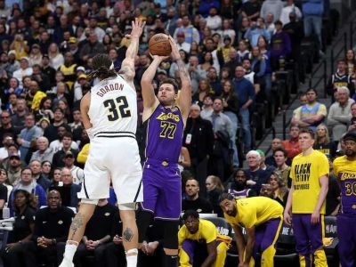 VIDEO: Dončič ukázal, ako by to mohlo v Lakers fungovať