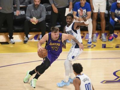 VIDEO: Dončičov prvý triple-double za LA a ešte proti Mavs