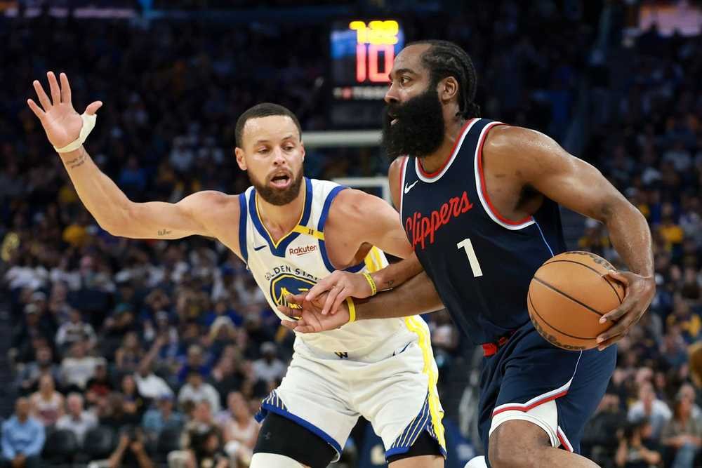 VIDEO: Harden je už 10. najlepší strelec histórie, ale Clippers sú katastrofa