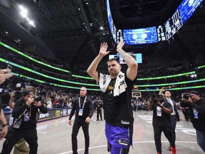 Dončič od zlosti rozbil telefón, Dallas hral finále, teraz nepostúpil ani do play-off