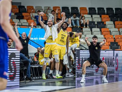 Nešportové fauly, vylúčený Stevenson – na Pasienkoch sa nehralo v rukavičkách. Klobúk dole pred mojimi hráčmi, vravel Naglič po zisku finálového mečbalu