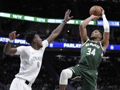 Zmení Giannis Antetokounmpo prvýkrát v NBA dres? V hre je mnoho možností