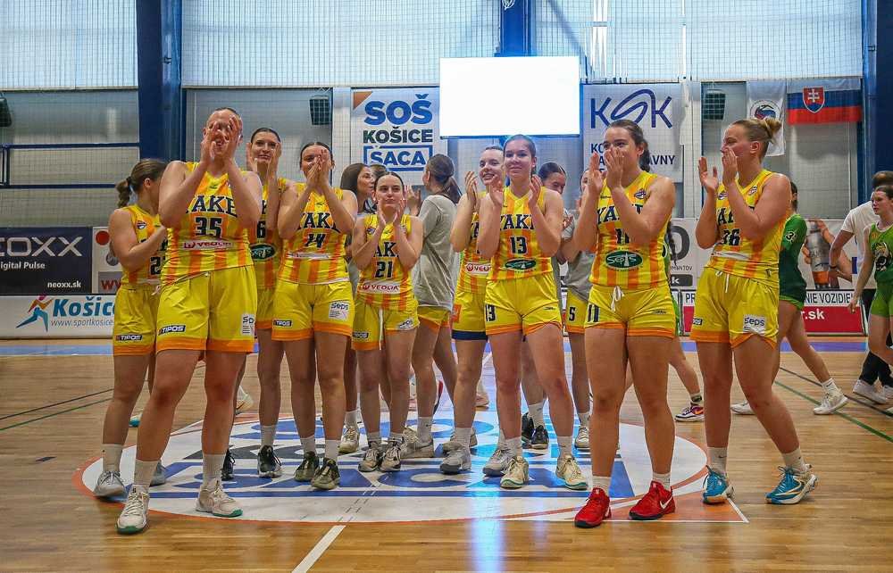 FOTO+VIDEO: Juniorky Young Angels získali titul prvej ligy, tie ružomberské majú bronzové medaily