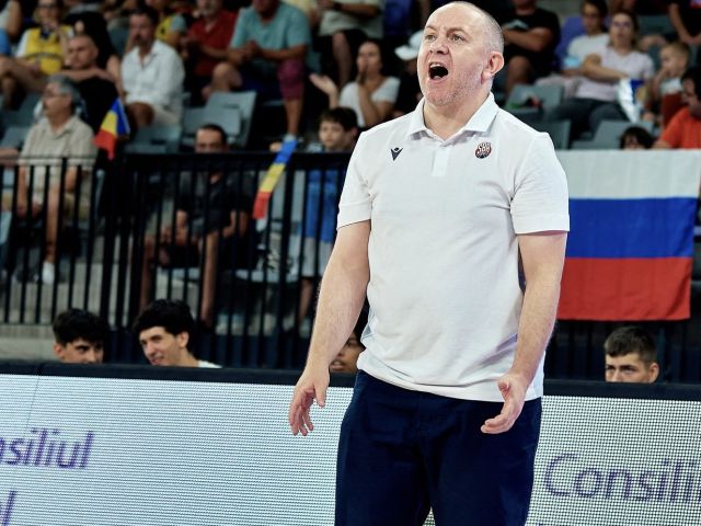 Slovenskému basketbalu chýba jednota. Každý bojuje proti každému, vraví úspešný tréner osemnástky