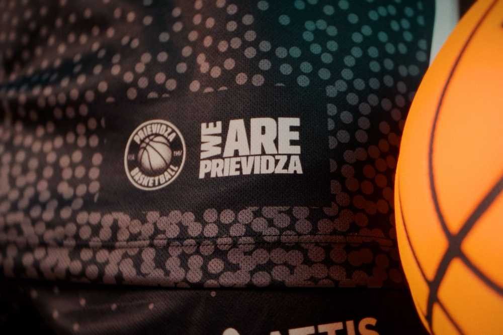 ‚We are Prievidza‘ – nové, moderné a cudzojazyčné heslo klubu z Hornej Nitry