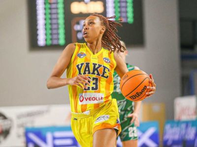 Šatňa Young Angels vonia koláčmi. Sujová nehrá, lebo chce pomôcť napredovaniu