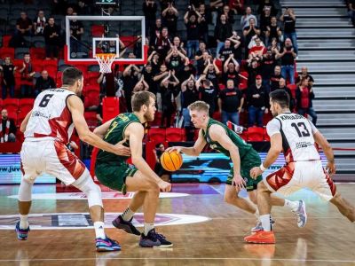 FOTO: Levickí basketbalisti začali v Lige majstrov vysokou prehrou v Maďarsku