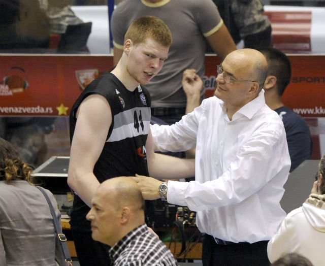 Davis Bertans, Duško Vujoševič (Foto: Partizan Belehrad)