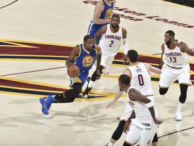 Durantova trojka priblížila Golden State k titulu, trénoval na ňu celý svoj život