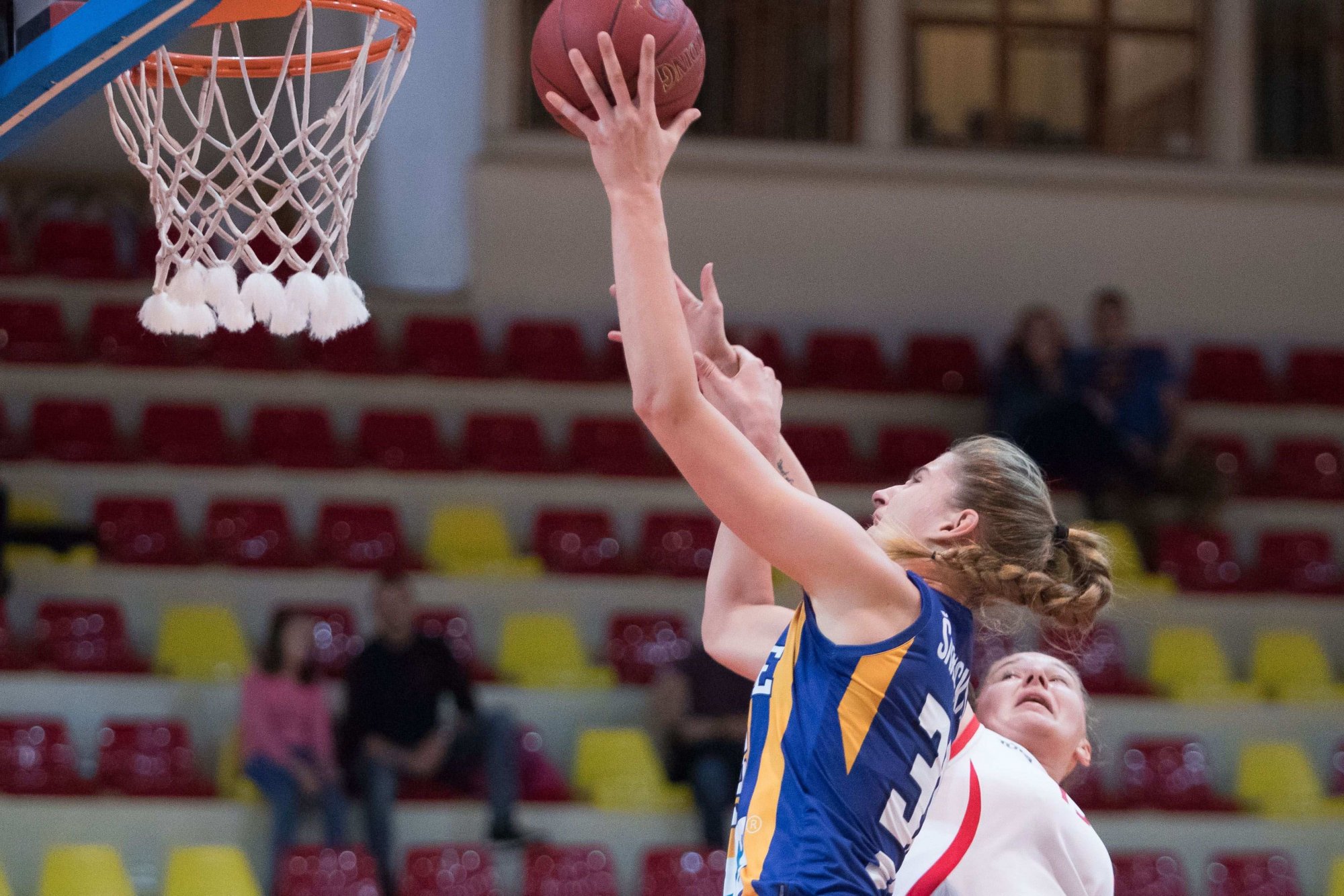 ŠKP 08 Banská Bystrica vs. GOOD ANGELS Košice, Šarauskeité (35) (Foto: TASR)