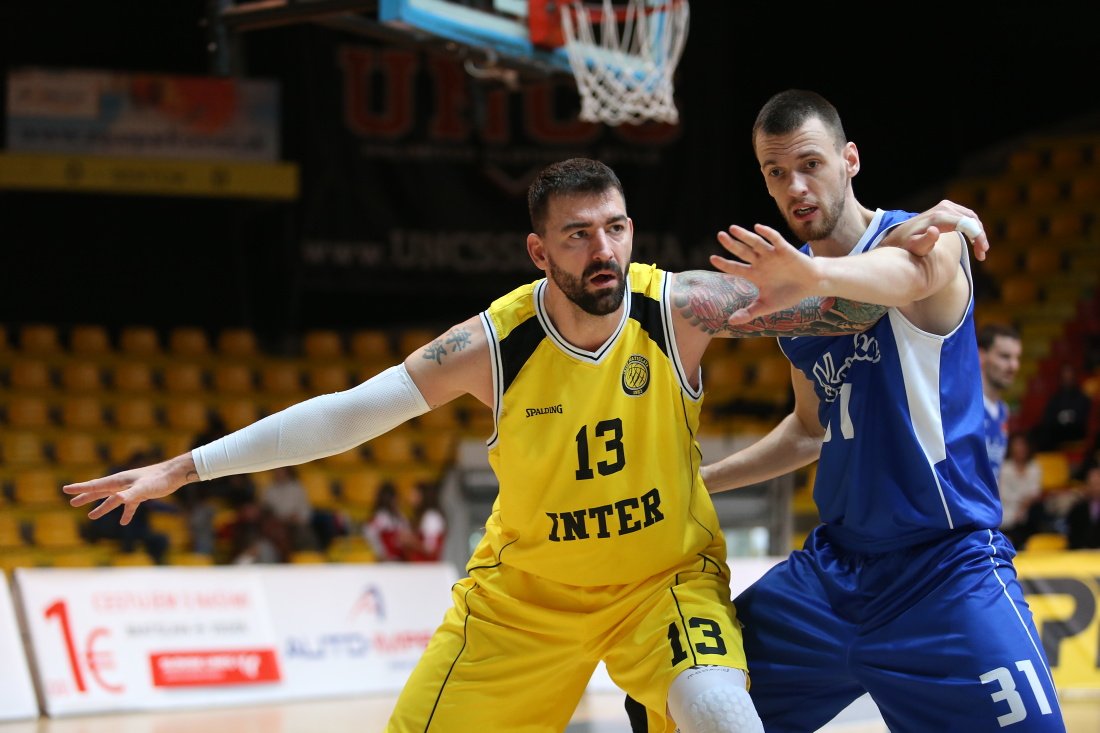 Inter Bratislava doma porazil Karlovku Bratislava v predohrávke  20. kola