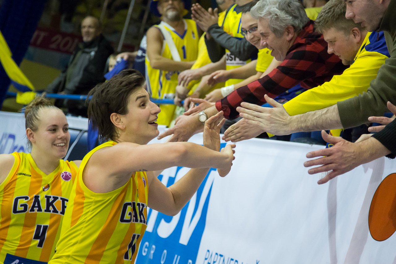 GOOD ANGELS Košice vs Basket Landes, Romana Stehlíková (11) (Foto: Ľubomíra Ištoňová)