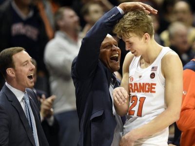 VIDEO Doležaj zahviezdil v NCAA v dôležitom zápase