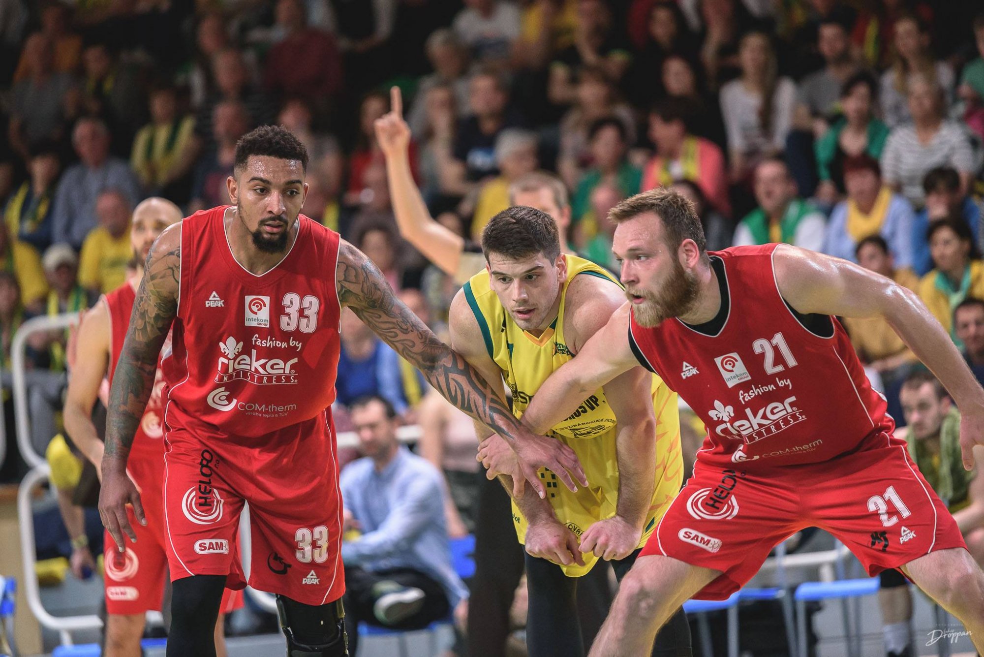 VIDEO+ONLINE: Derby ako remeň. Komárno hostí Levice v druhom zápase semifinálovej série
