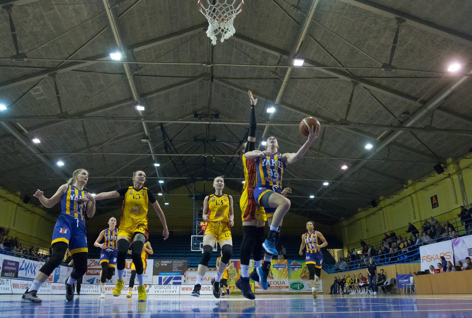 Young Angels zmenili Tigrice z Astany na mačatá