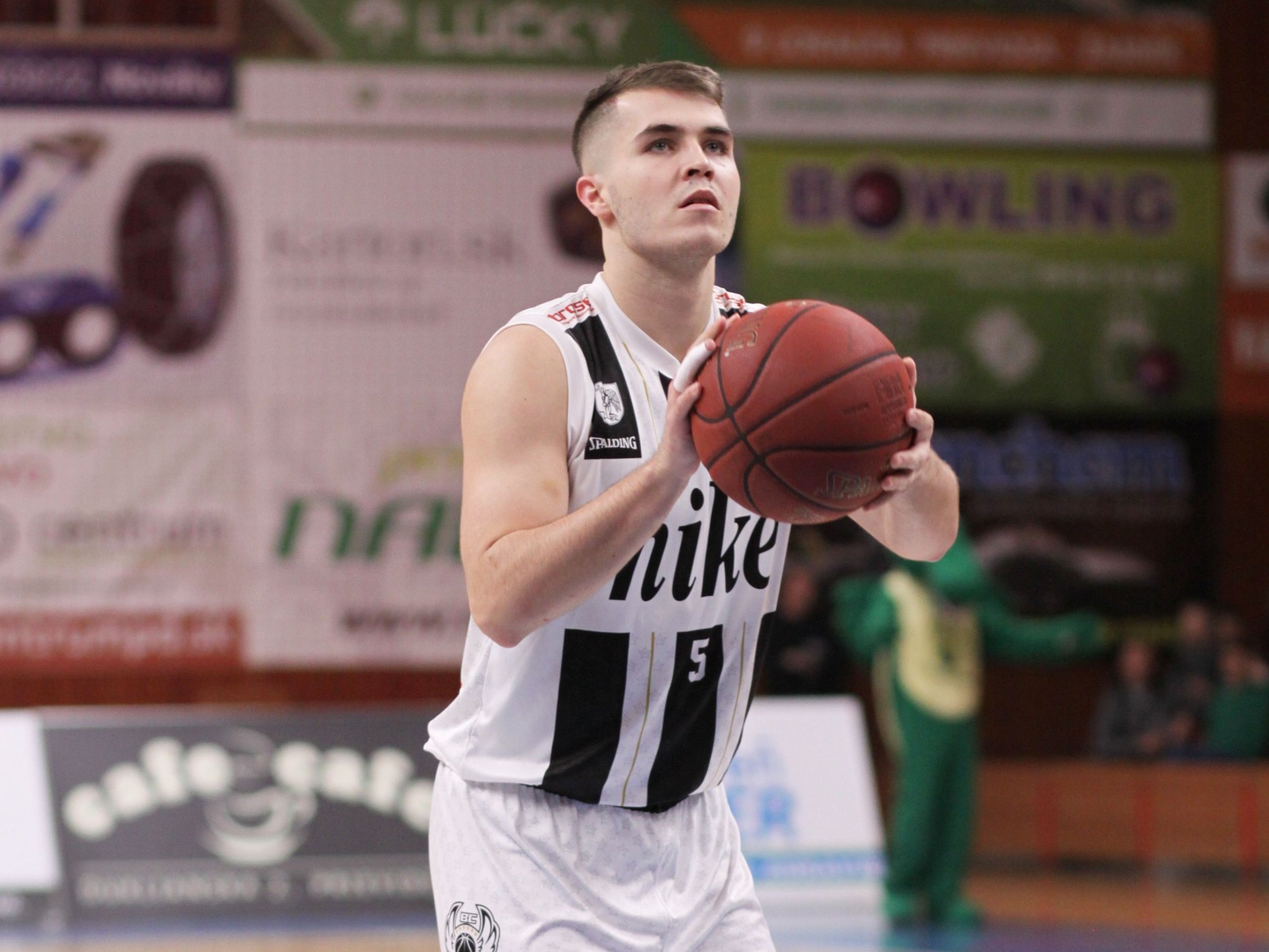 Majerčák od seba v Prievidzi očakáva viac. Dostal nové úlohy a zlepšil sa v premýšľaní o basketbale