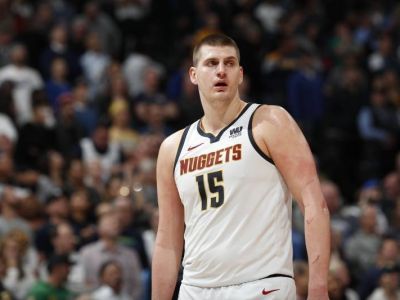 VIDEO: Lakers klesajú tabuľkou, Denver deklasoval šampiónov