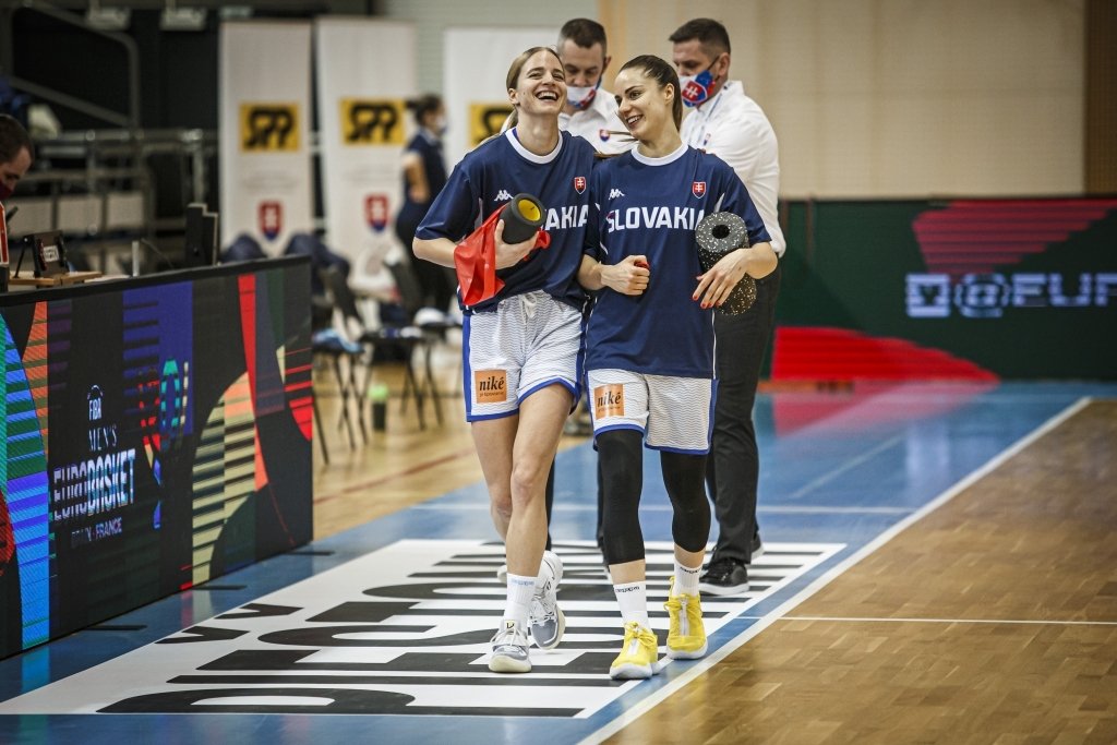 Prvé dve previerky pred šampionátom, Slovenky hrajú proti Poľkám