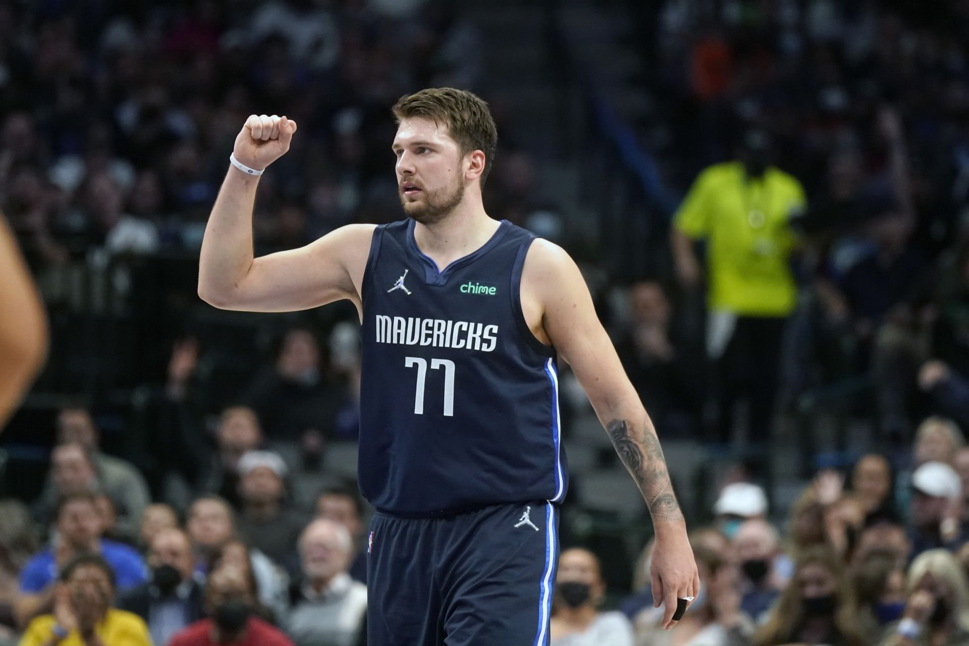 NBA play-off: Dominantný Dončič režíroval debakel, sériu rozhodne siedmy zápas