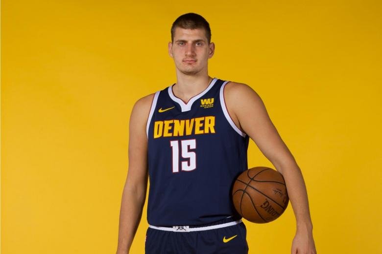 Americké hviezdy ticho závidia. Jokič dostane rozprávkovú zmluvu, zarobí viac ako LeBron či Durant
