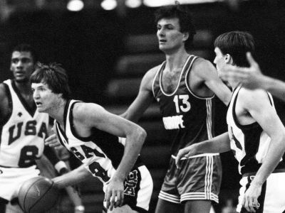 Mal všetko, aj podpis od Husáka. Kropilák mohol byť prvým Čechoslovákom v NBA