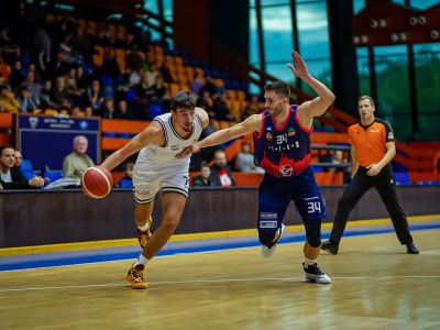 VIDEO: Parádny Körnerov tomahawk, Pavelka s double-double, Mokráň lídrom Opavy