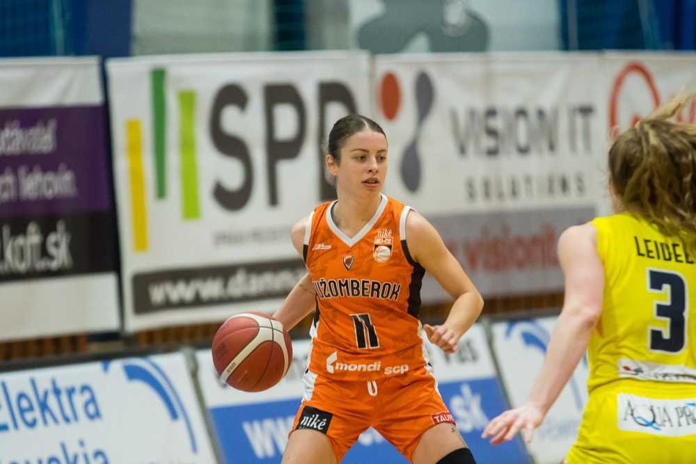YOUNG ANGELS Košice vs. MBK Ružomberok, Alexandra Buknobá (11) (Foto: Jäzva)