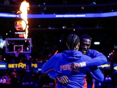 VIDEO: Osem hráčov Pistons sa dostalo do dvojciferných čísel