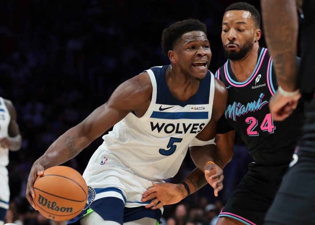 VIDEO: Edwards potiahol Timberwolves a tí uťali víťaznú sériu Heat
