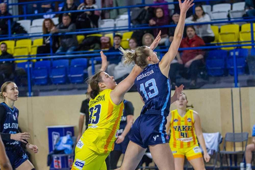 FOTO/VIDEO: Slovan uspel s Young Angels aj u nich, hoci len o bod