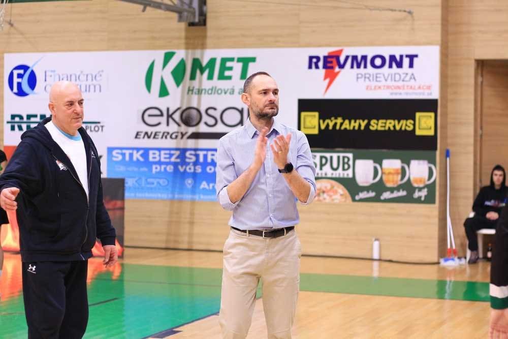 Nový tréner Handlovej víťazstvo s Levicami nepreceňuje. Preferujem tímovú hru, vraví