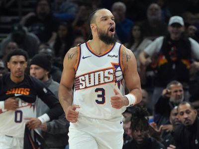 VIDEO: Phoenix jasne zdolal prvý Detroit a zlý muž Brooks si spravil rekord