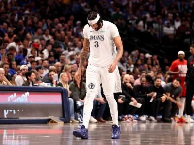 Šokujúca výmena v NBA. Hviezdny Davis prestupuje do jedného z najhorších tímov
