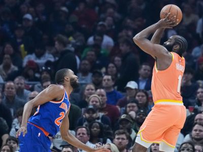 VIDEO: Cleveland si vyšliapol na New York, Lakers prekvapujúco prehrali